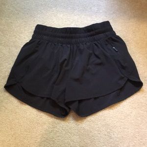 Lululemon tracker short